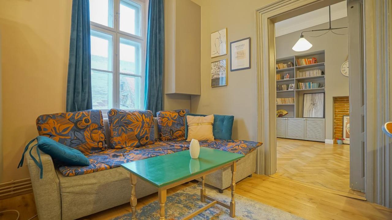 Coroni Republic Apart Apartment Brasov Bagian luar foto